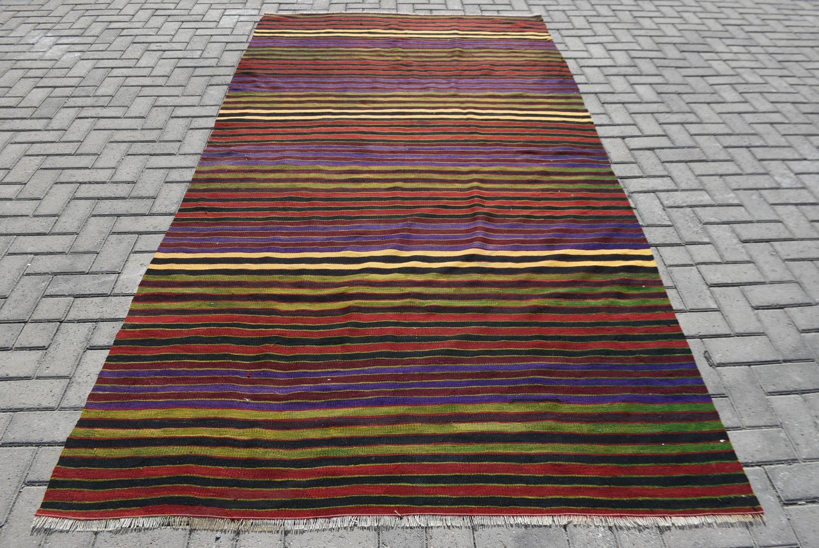 Vintage Kilim Rug 5,3×10 ft, Red Black Patchwork Wool Turkish Rug