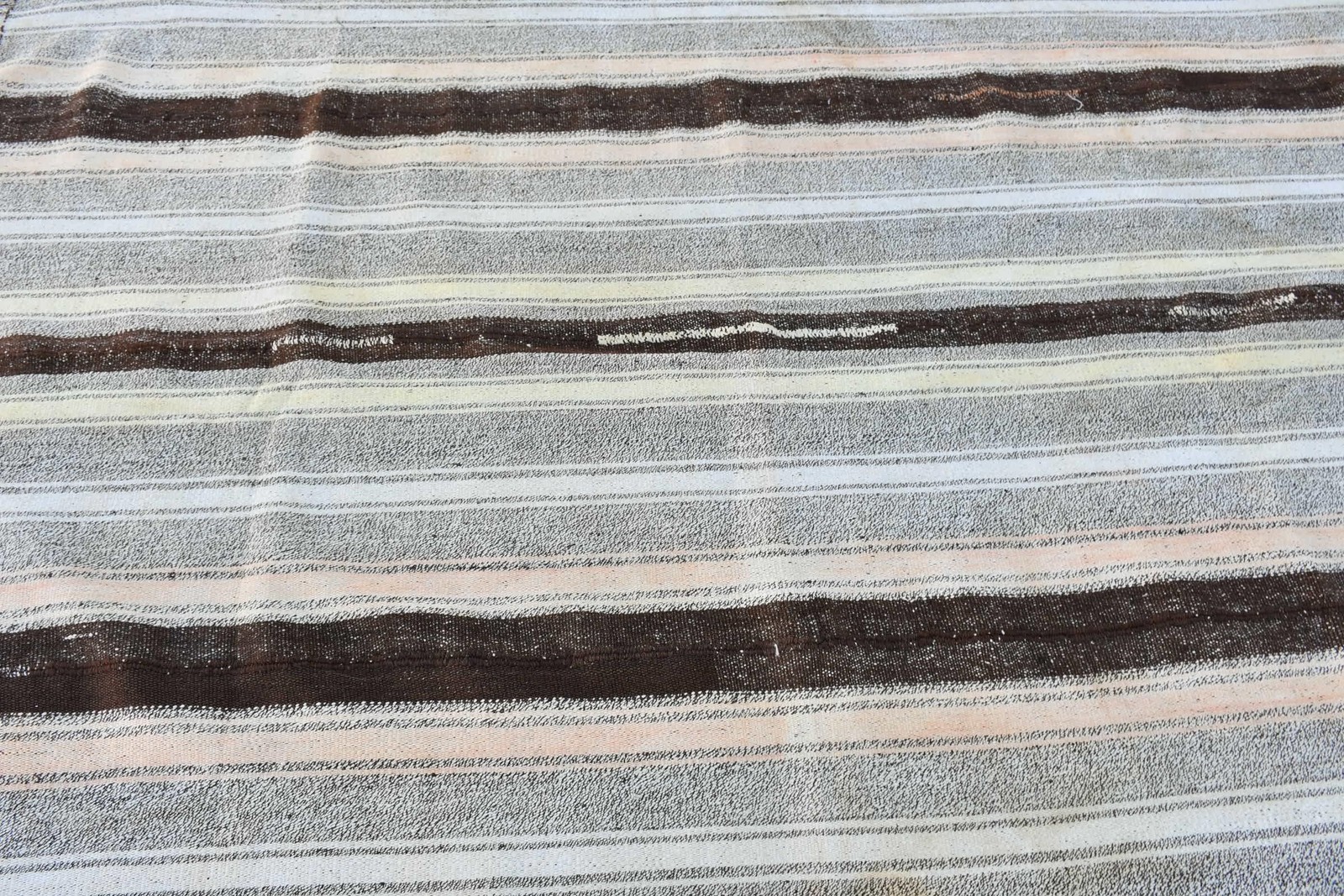 Vintage Large Rug 6,2×8,3 ft (190×253 cm), Kilim Brown Ombré Turkish Rug