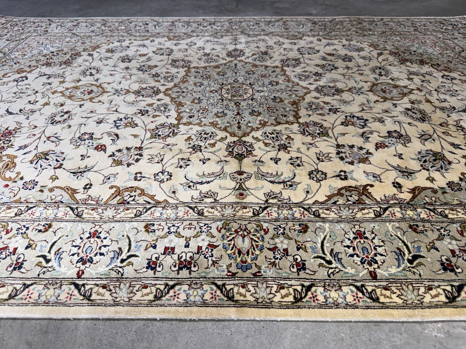 3×5 Luxurious Fine Hand-Knotted 100% Silk Persiane Qume Rug Handmade Beige