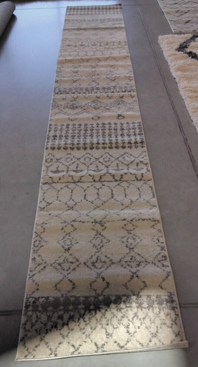 IVORY / GREY 2′-0″ x 13′-0″ Back Stain Rug, Reduced Price 1172723165 TUL229A-213