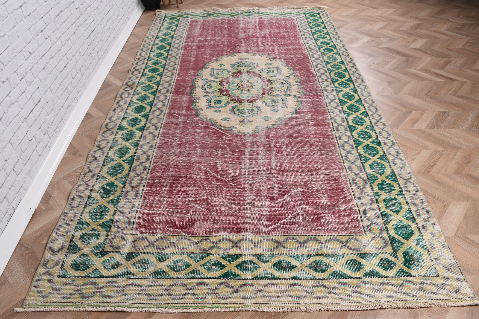Vintage Turkish Rug 5,5×10,3 ft (168×315 cm), Red Handmade Rug