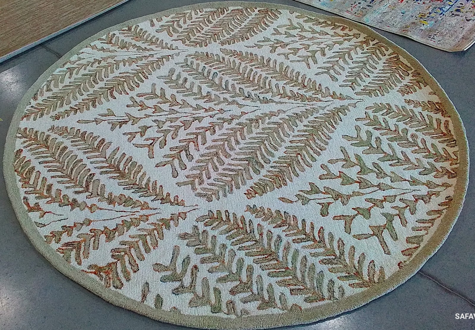 IVORY / BROWN 7′-0″ x 7′-0″ Flaw in Rug, Reduced Price 1172783971 CPR208T-7R