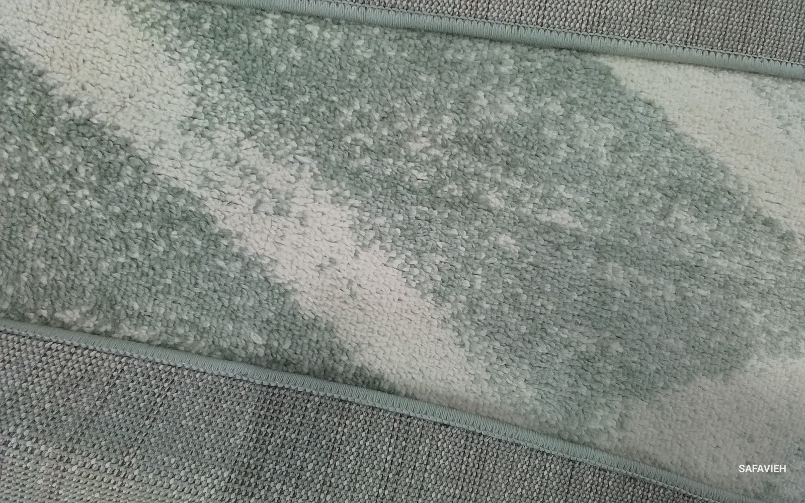 SAGE / CREAM 5′-1″ x 7′-6″ Back Stain Rug, Reduced Price 1172777978 ADR125X-5