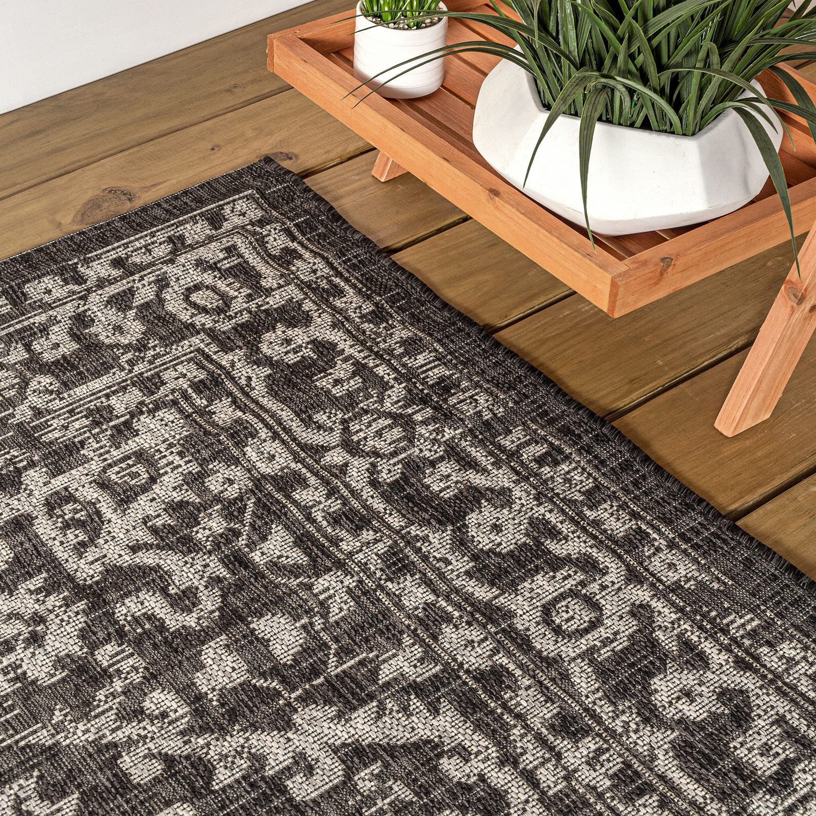 Boho Medallion Indoor Outdoor Area Rug 4X6 Black/Gray, Malta Textured Weave f…