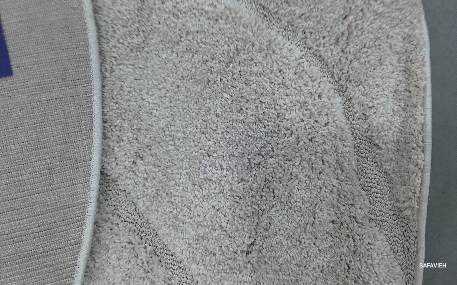 CREME / CREME 6′-7″ x 6′-7″ Flaw in Rug, Reduced Price 1172804316 SG472-1111-7R