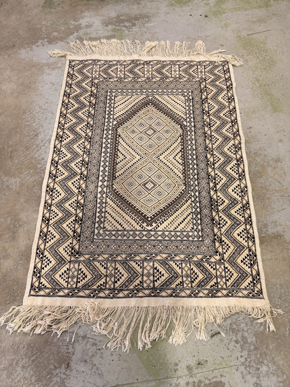 Vintage Tunisian Wool Rug 4×6 Margoum Hand Knotted Geometric Ivory Brown Carpet