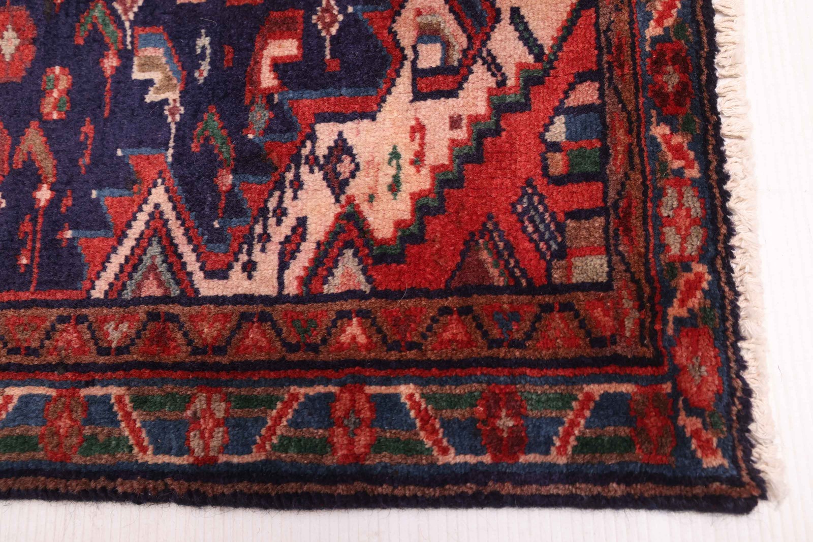 Traditional Vintage Hand-Knotted Area Rug 3’9″ x 8’5″ Oriental Wool Carpet