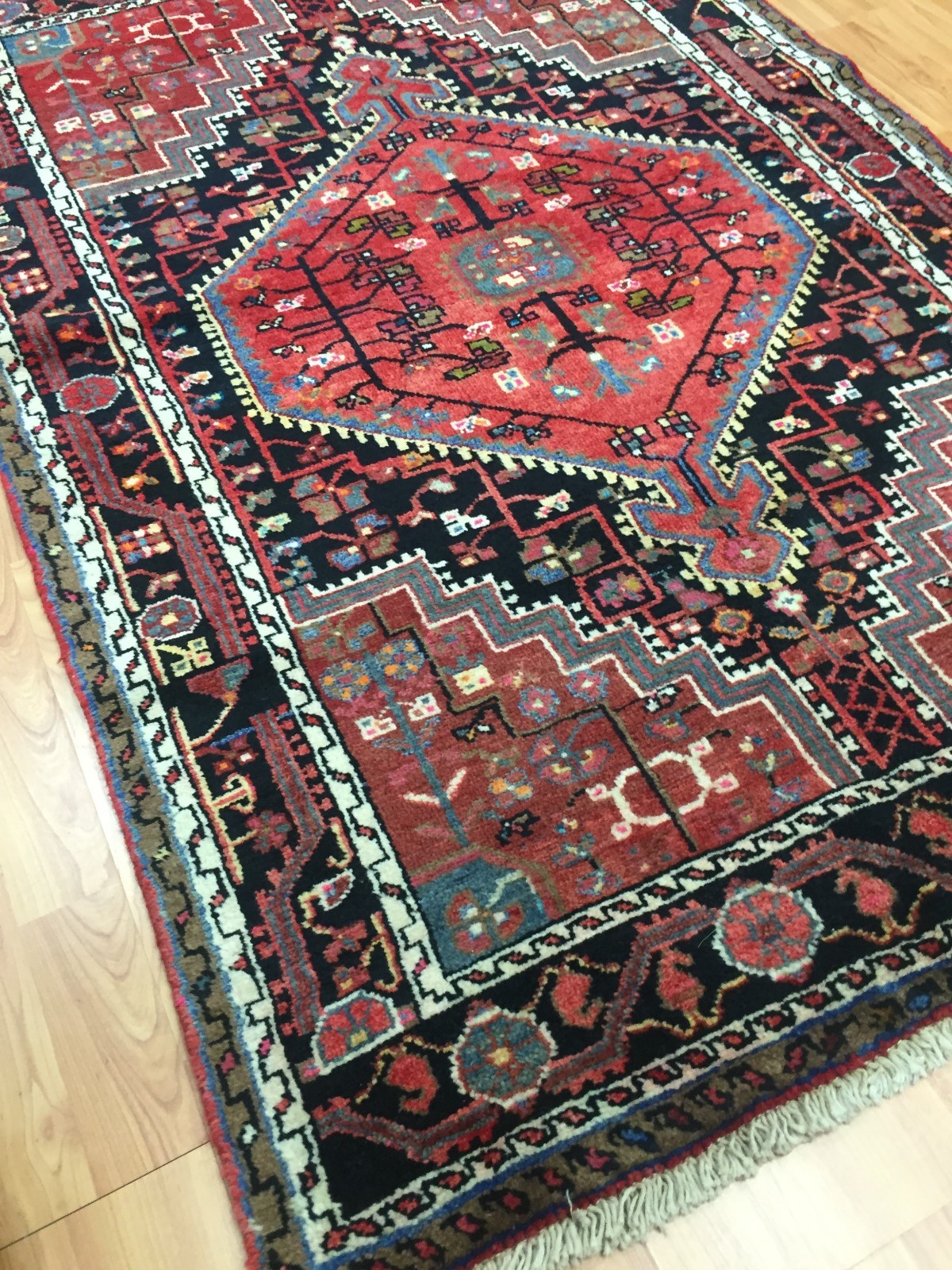 3’3″ x 5’1″ Turkish Oriental Rug – 1980s – Hand Made – 100% Wool