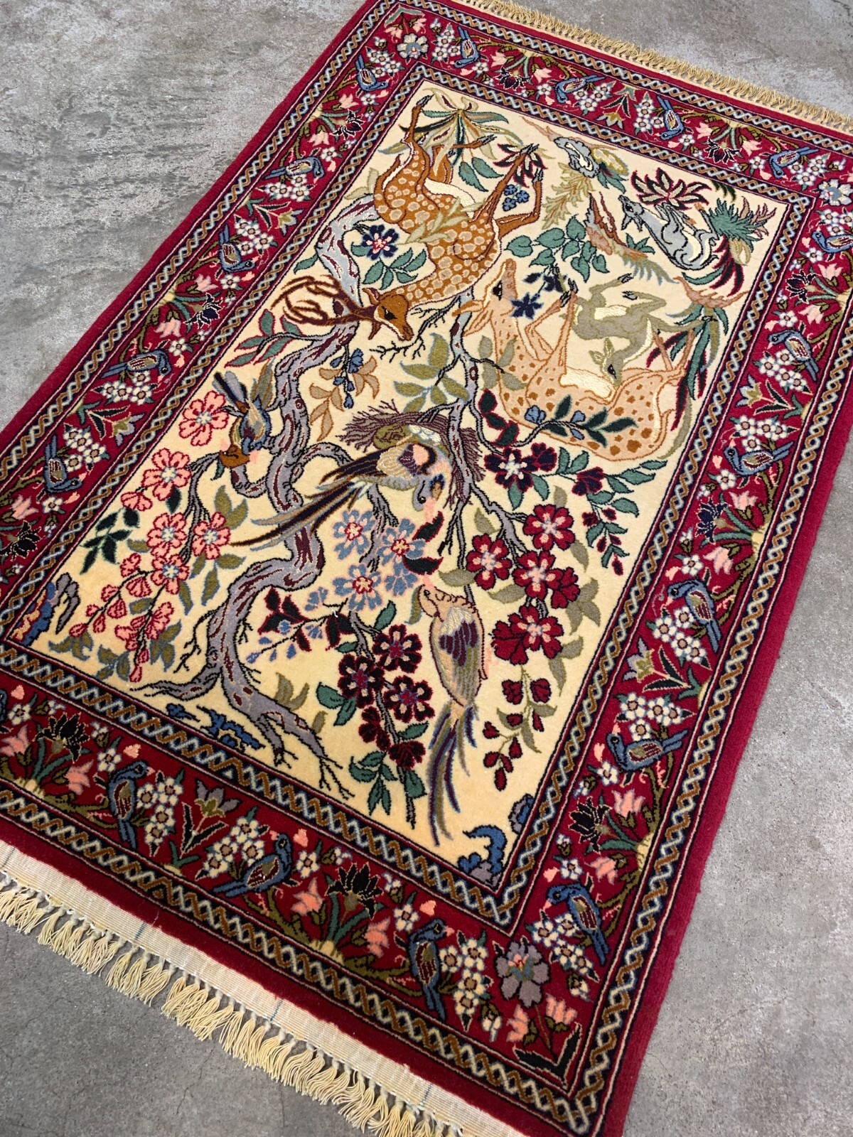 2’4″x3’7″ Fine Hand-Knotted Wool & Silk Isfahane Pictorial Rug – Area Carpet