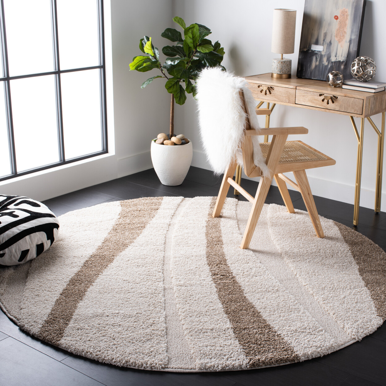 SAFAVIEH Willow Shag SG451-1128 Cream / Dark Brown Rug