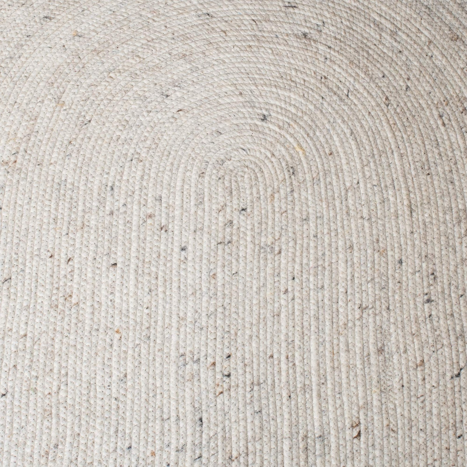 Braided Oval Rug 8×10, Wool Large Beige & Ivory BRD903B