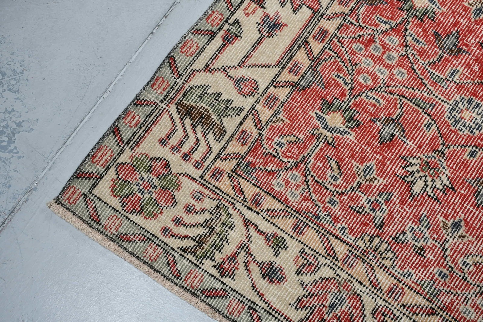 5,2×9,3 ft Vintage Turkish Rug, Large Rug, Red Gray Bordered Wool Rug