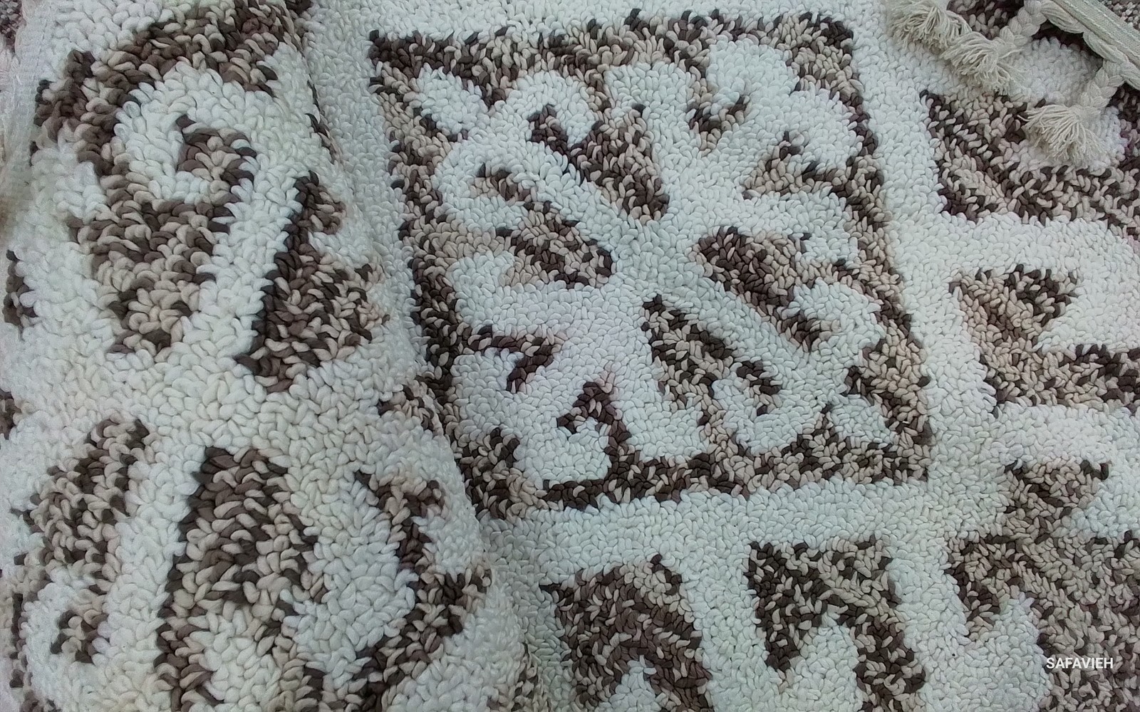 IVORY / BROWN 10′-0″ x 10′-0″ Flaw in Rug, Reduced Price 1172797523 MTS688A-10SQ