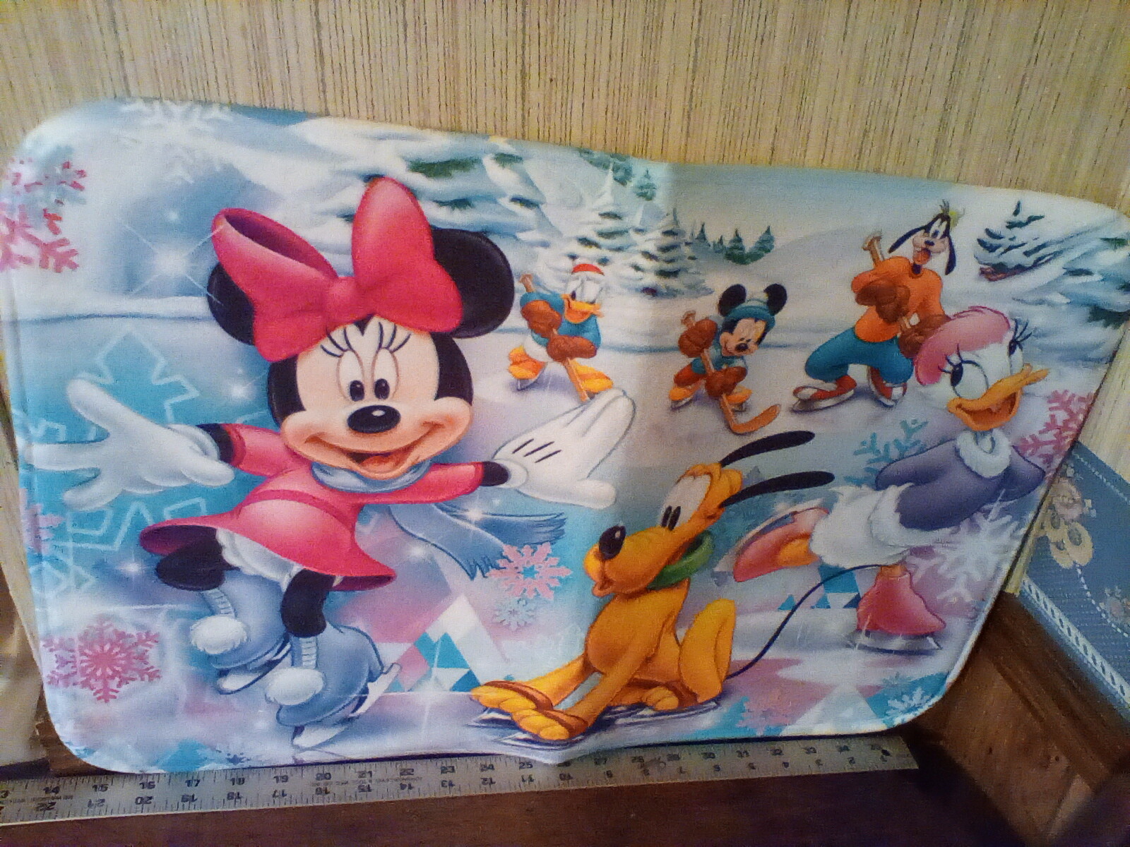 3D Minnie Mouse& Friend Area Rug For Kid Room Measures 40x60cm(15.75 x 23.62 in)