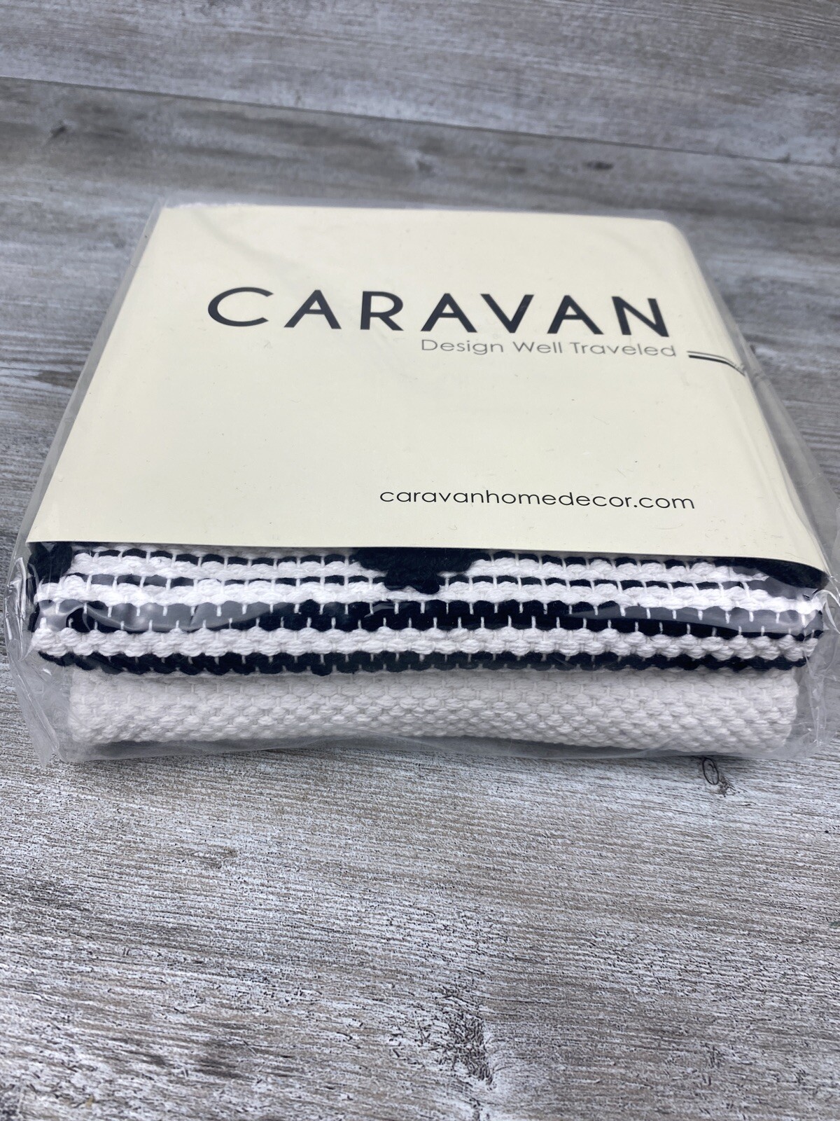 Caravan Home Decor Diamond Woven Area Rug Bohemain 21″ x 34″ Black/White
