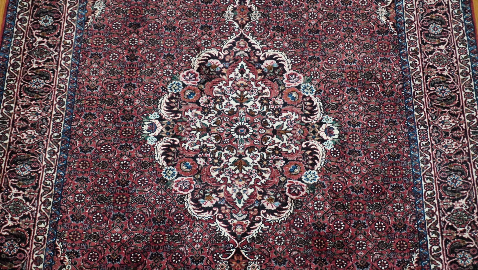 Bijarr Silk & Wool Hand Knotted Premium Quality Rug 4’5″ x 7′