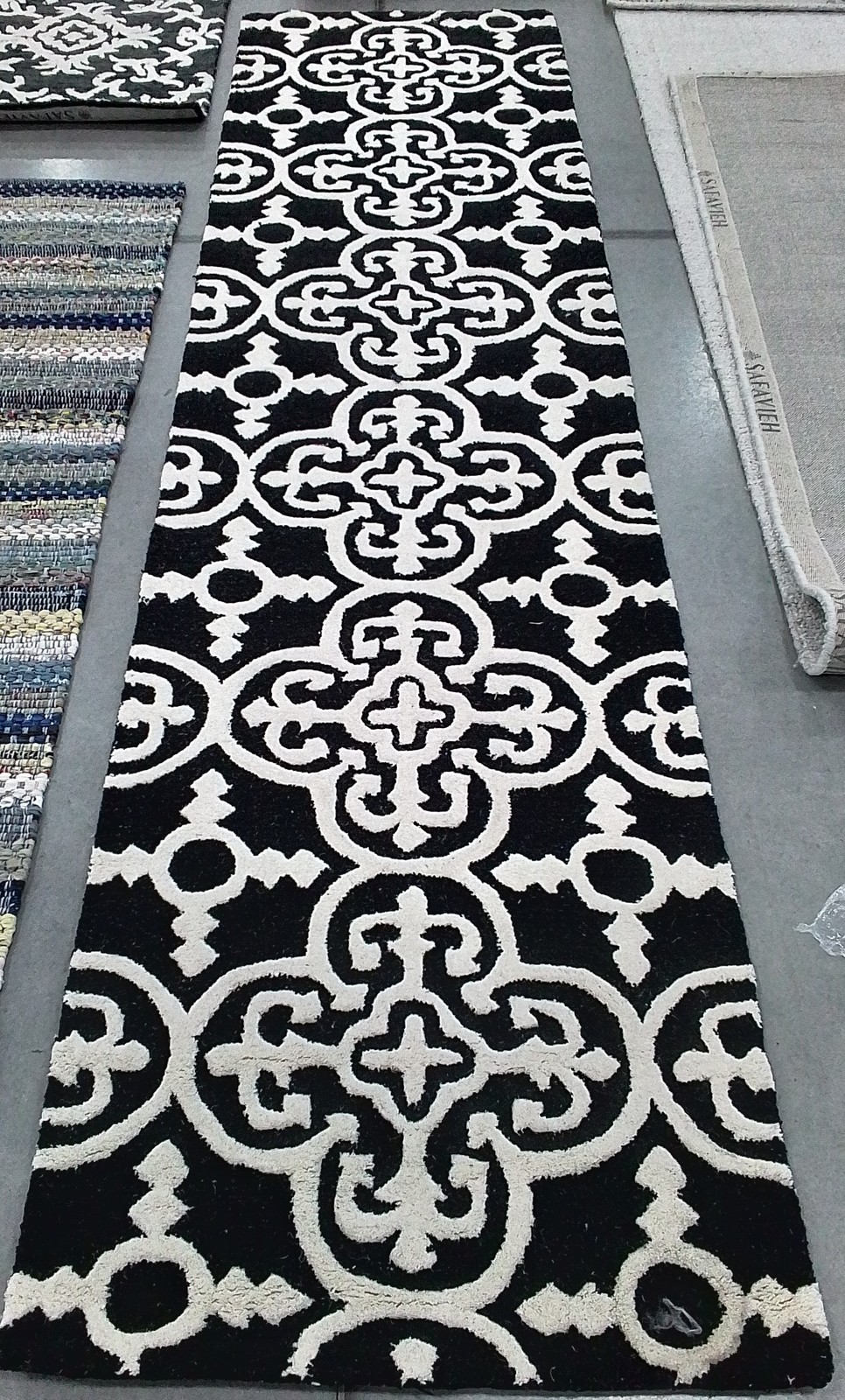 BLACK / IVORY 2′-6″ x 10′-0″ Flaw in Rug, Reduced Price 1172808585 CAM133E-210