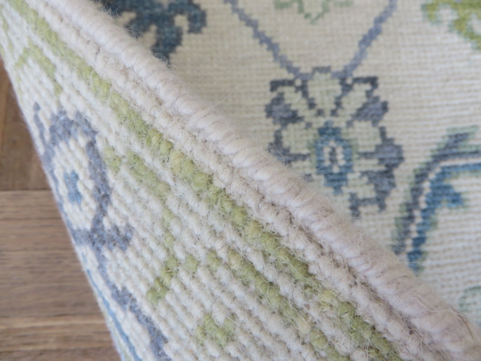 2’1 x 3’1 Hand Knotted Beige Oushak Oriental Rug G16976