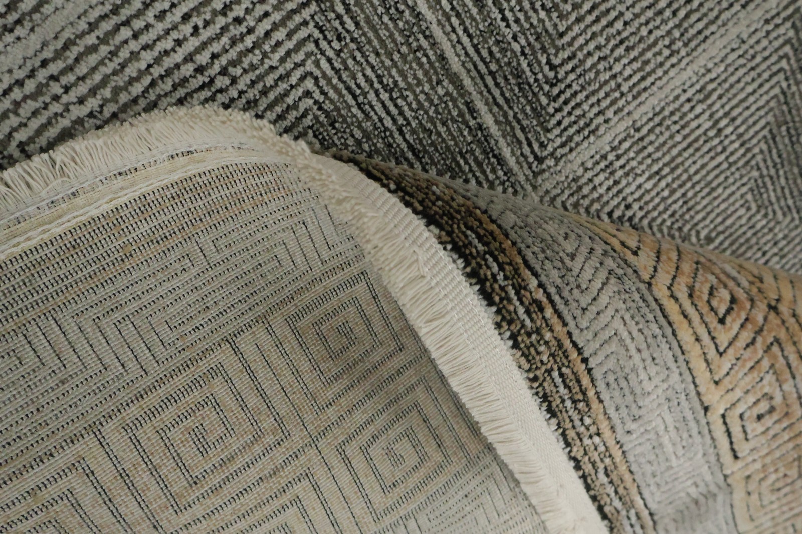 Elegant Textured Area Rug 5×8 Ft Contemporary Modern Turkish Carpet Bedroom Rug