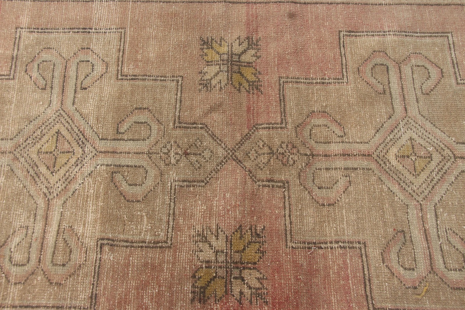 Vintage Rug 4,6×9,2 ft (139×280 cm), Red Bordered Turkish Rug