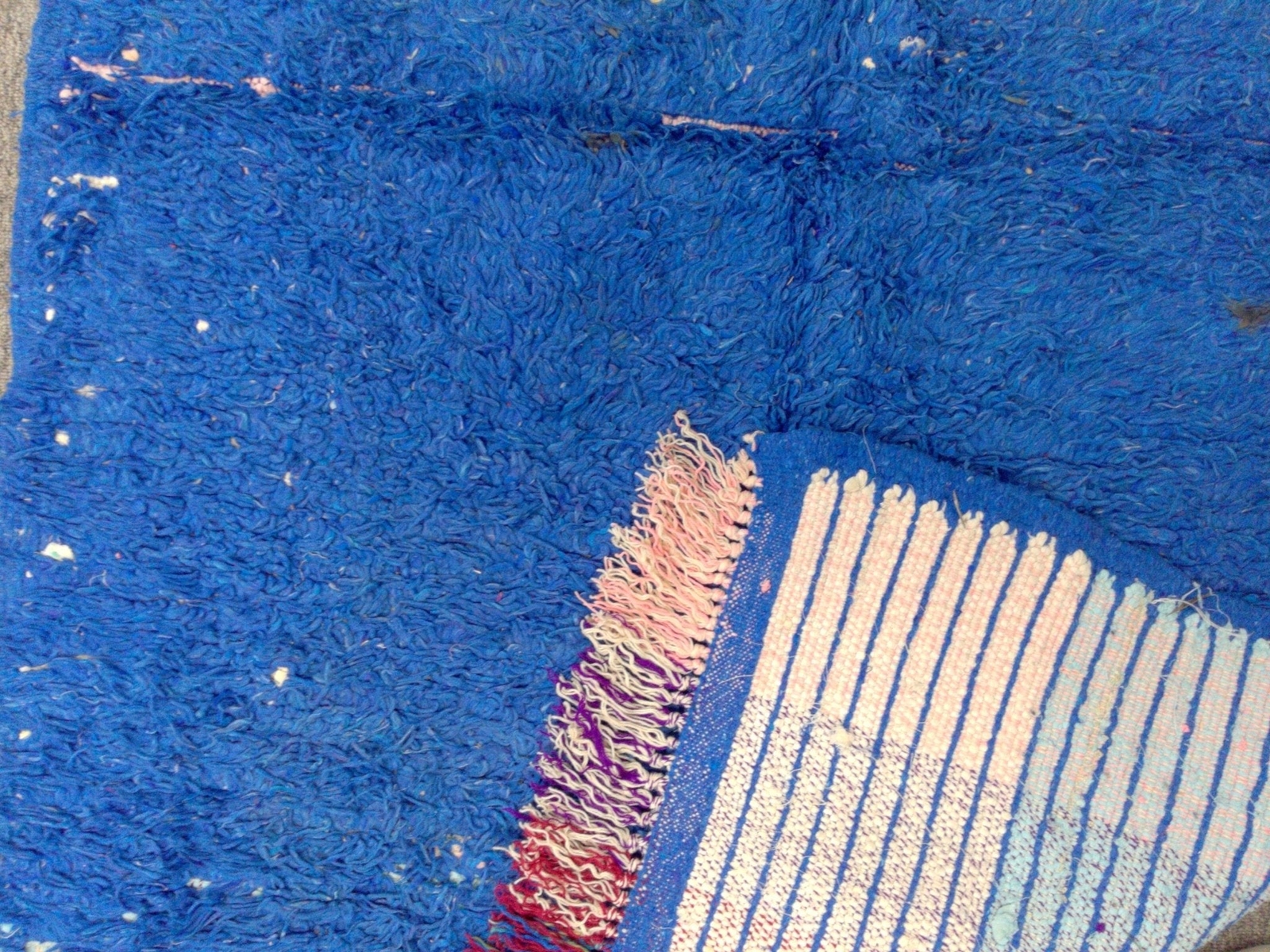 Majorelle Blue Vintage Handmade Berber Moroccan Organic Wool Rug – 6 FT x 3 FT 4