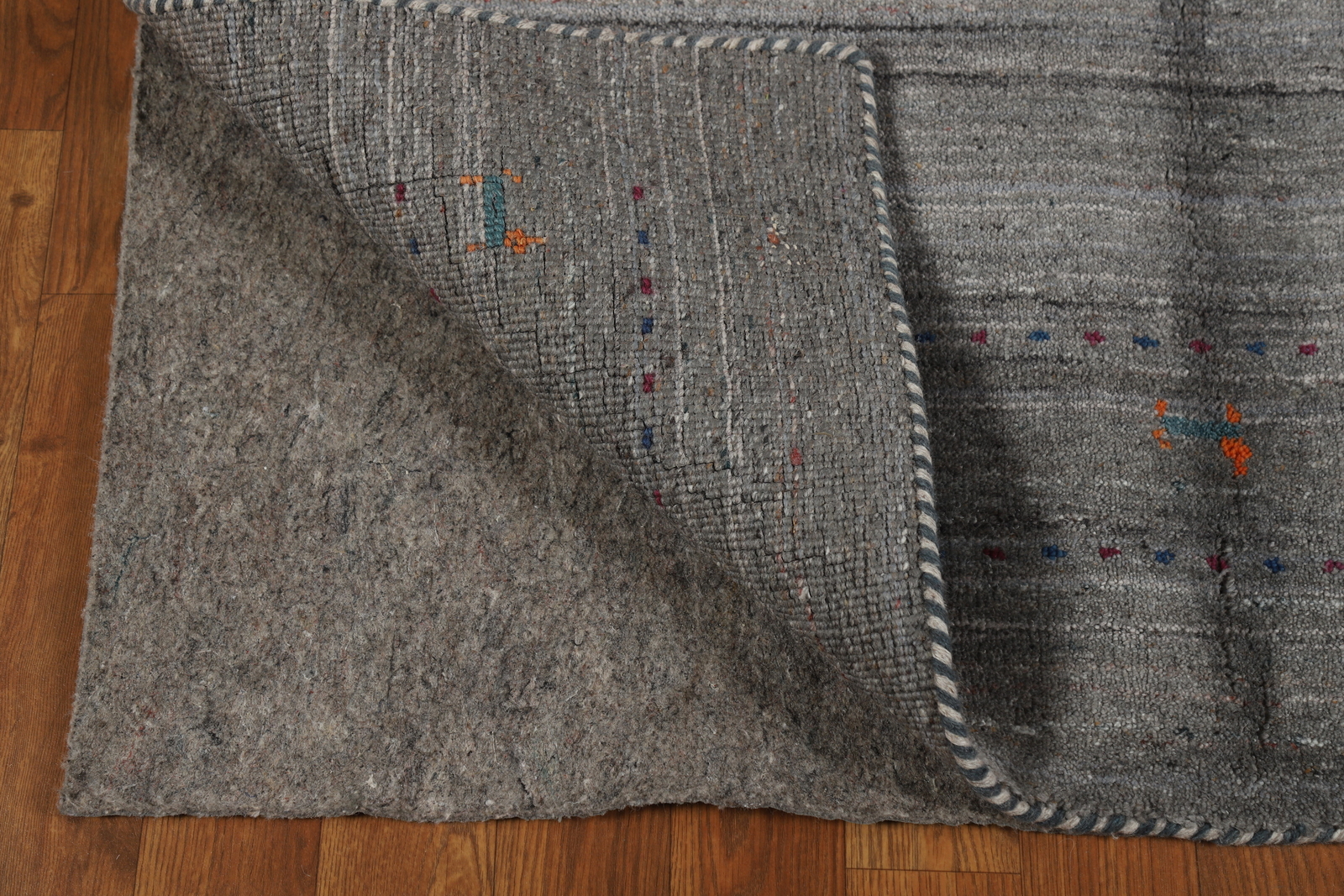 Eye-catching Gabbeh Accent Rug Grey Handmade Wool 4×6 ft