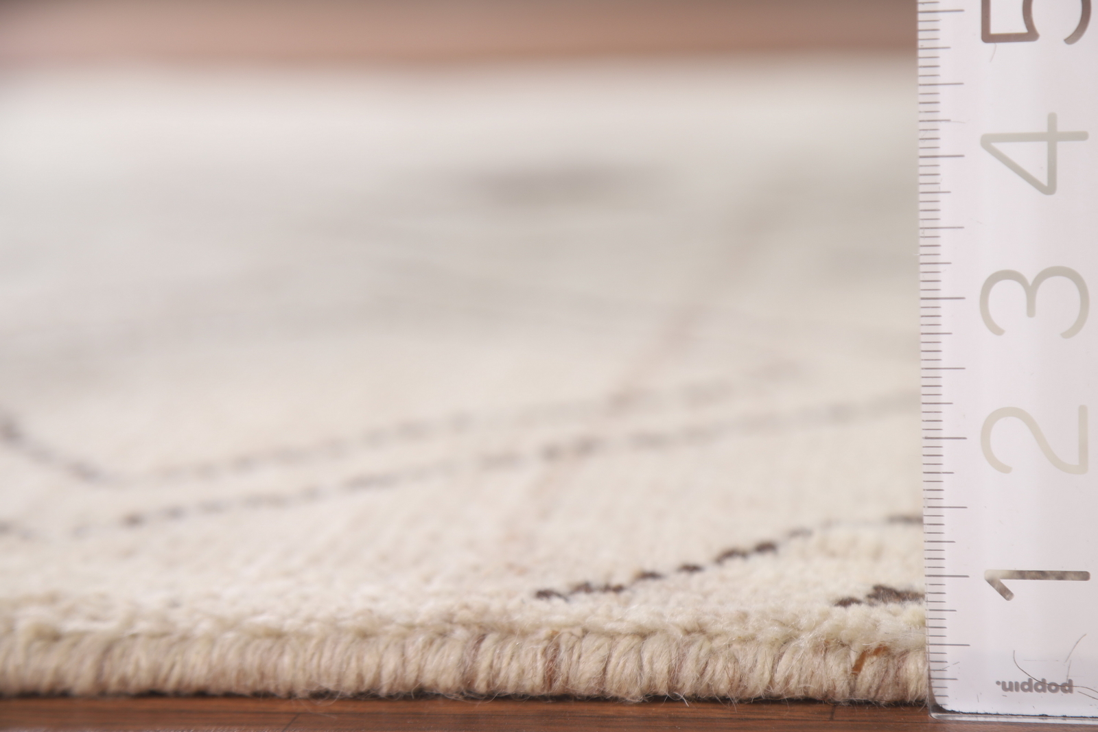 Modern Handmade Luxury Hand-Knotted Moroccan Wool Accent Rugs 5×8 ft