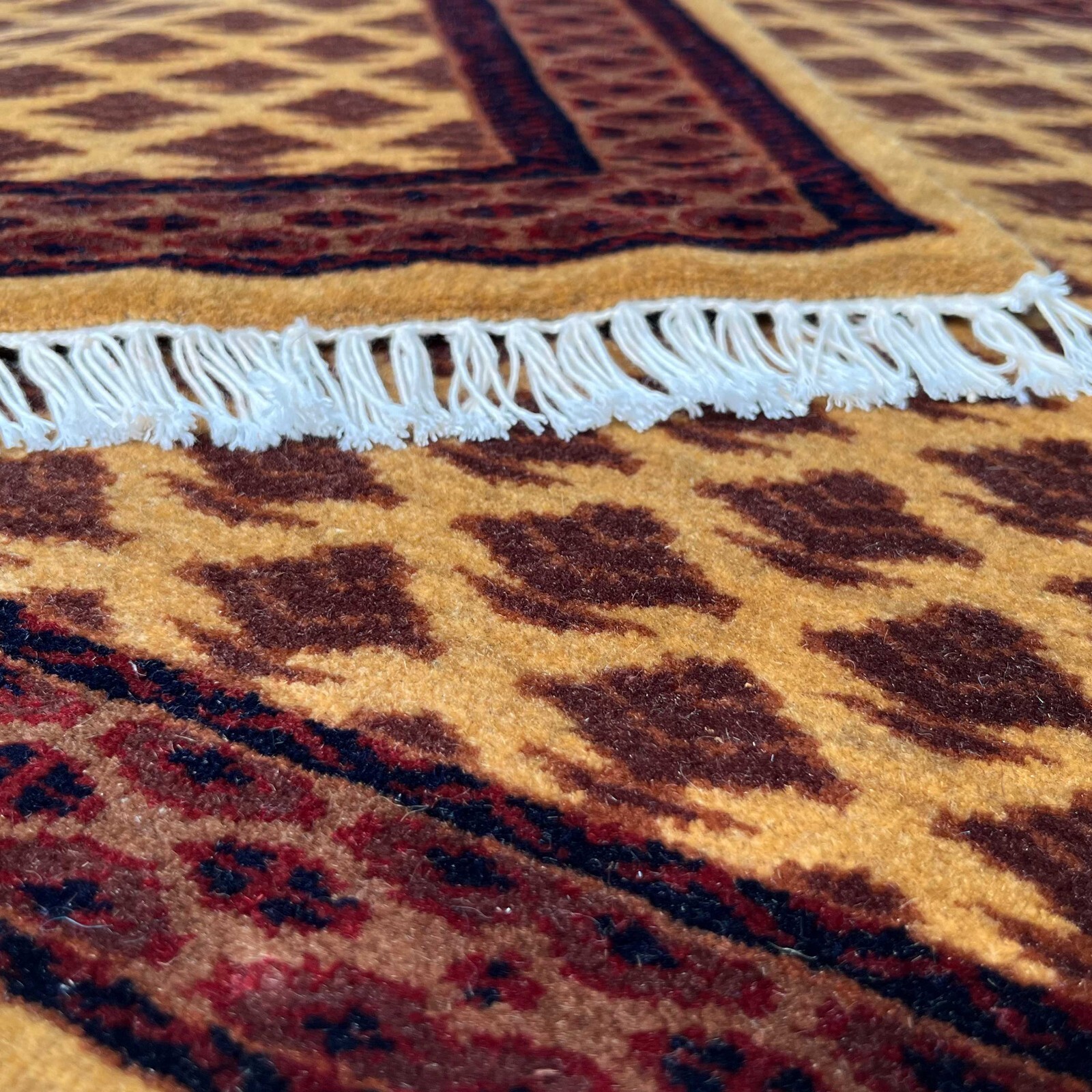 Handmade Hand Knotted Woolen Rug 2×2 feet (60×60 cm) Lichi Yellow Pair