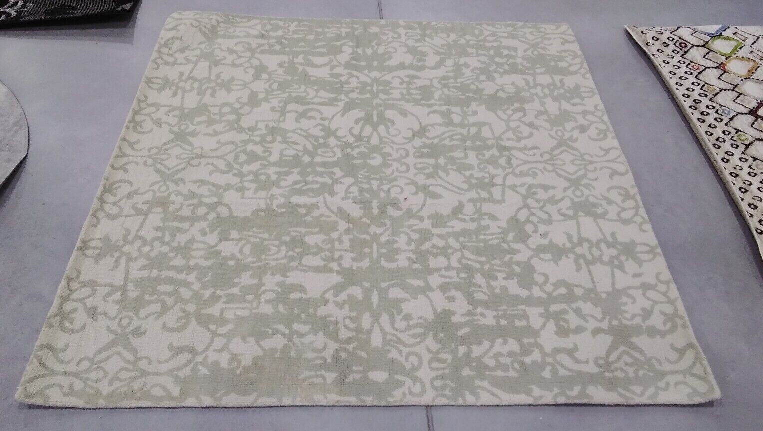 LIGHT SAGE / GREY 6′ X 6′ Back Stain Rug, Reduced Price 1172708951 RVT101D-6SQ
