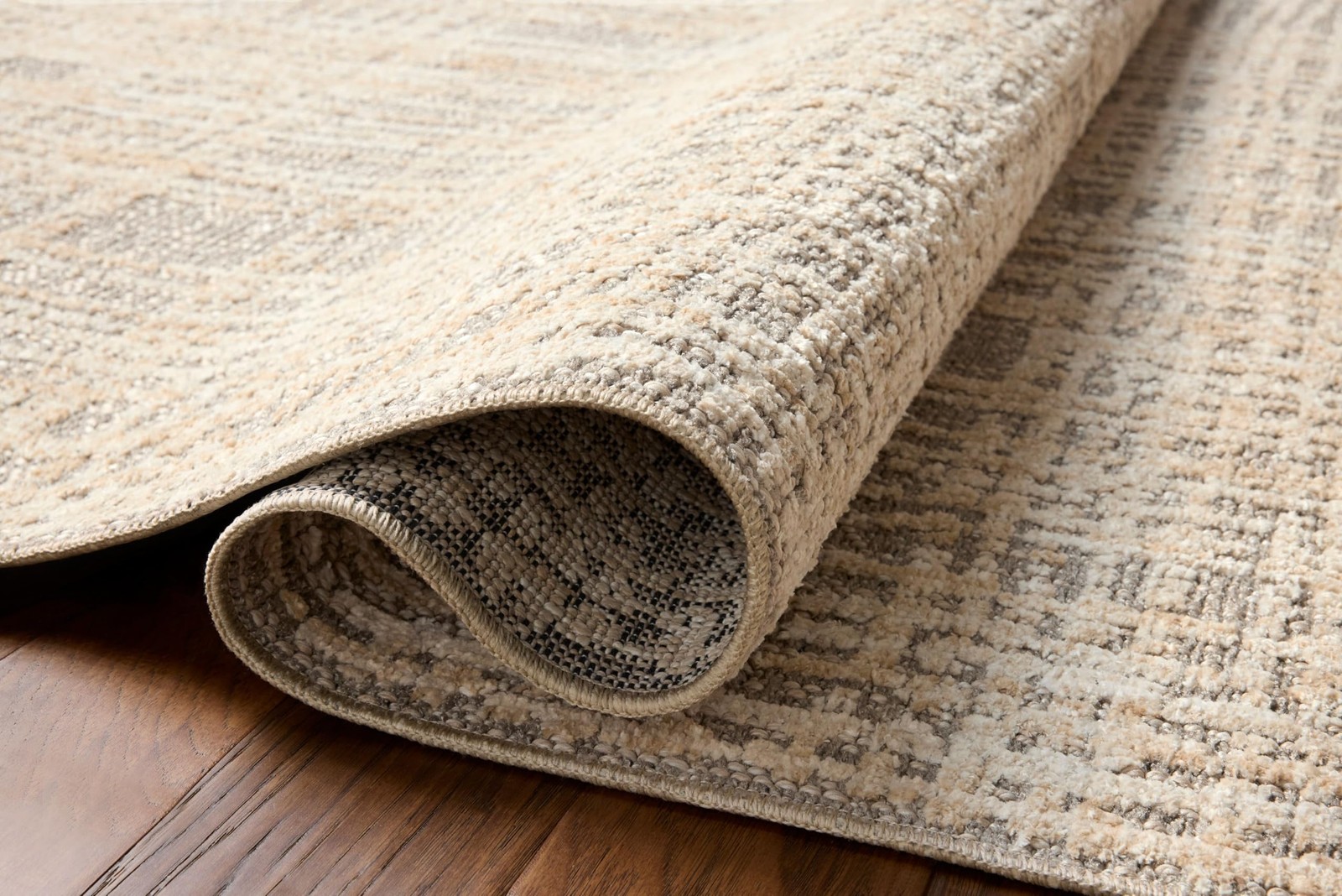 Loloi Amber Lewis Bexley Natural/Dove 2′-7″ x 10′-0″ Runner Rug