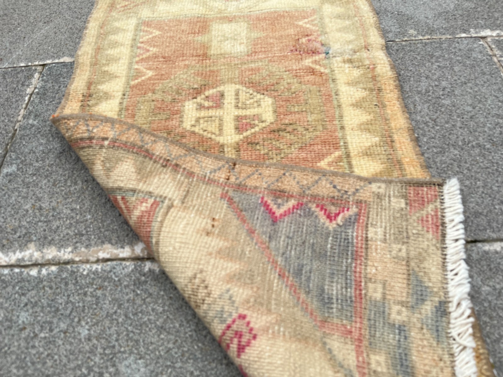 1.3×2.5 ft Vintage Turkish Oushak Rug, Small Terracotta Medallion Accent Mat
