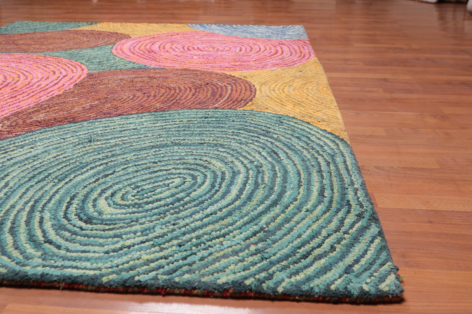5’4″ x 7’6″ Handmade Area rug Contemporary Modern Boho Multi