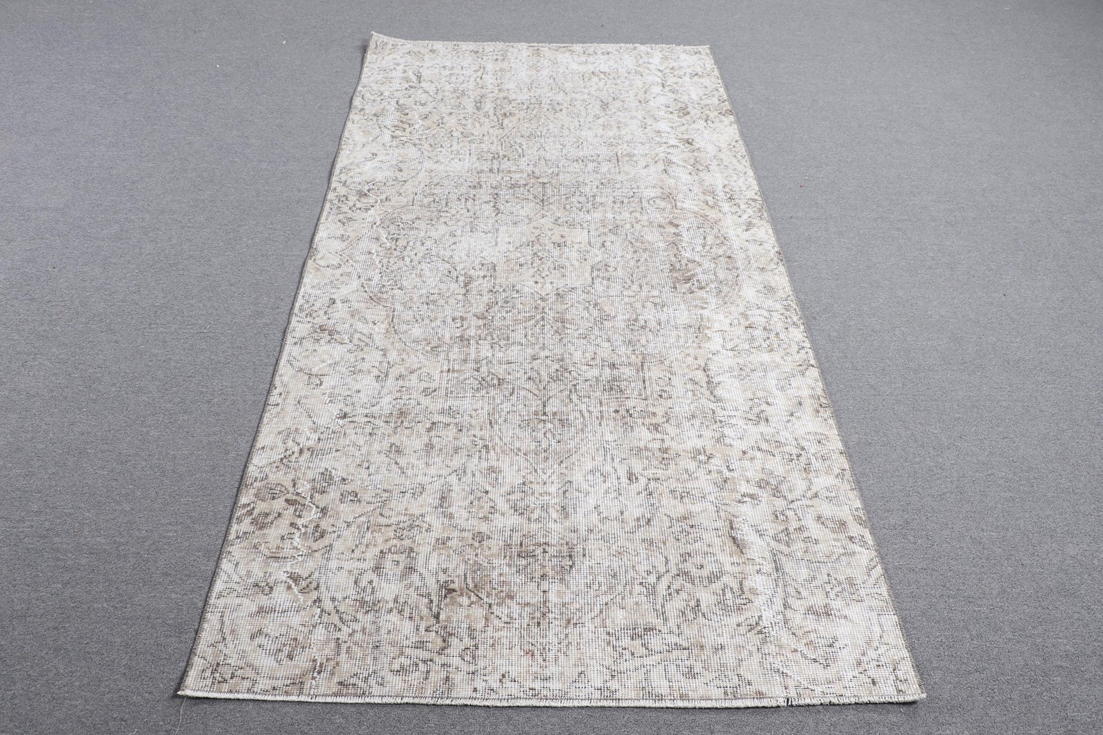 Vintage Turkish Rug, 3,6×7,2 ft Rug Rug, Gray Polka dot Wool Rug