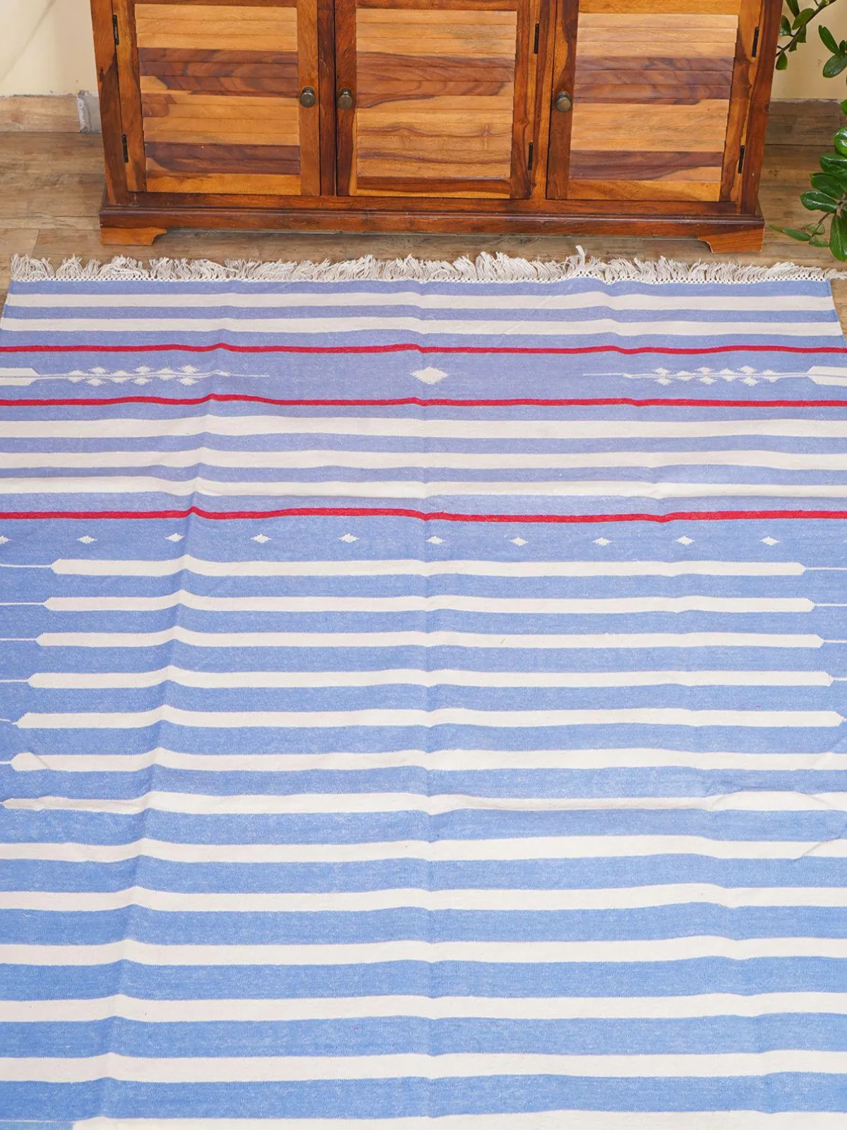 Geometric Handwoven Cotton Rug Color Blue White Red Handmade Design Carpet Rug