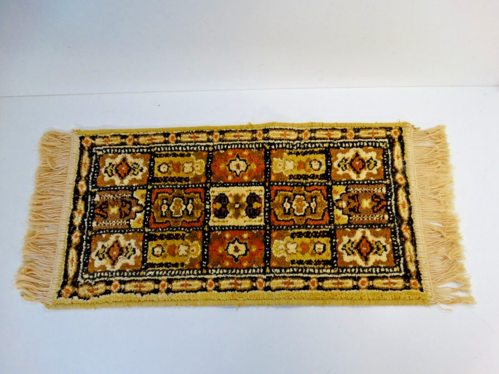 Corona Area Rug, 26″ x 13″ Vintage Made in Belgium
