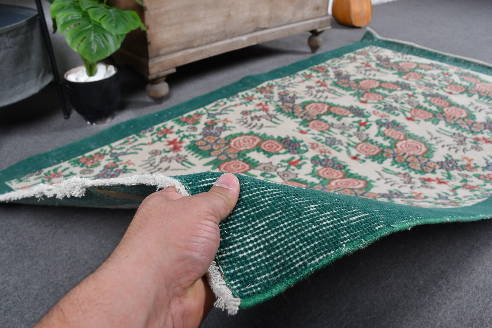 Vintage Turkish Area Rug 3,8×6,8 ft, Green Red Camouflage Wool Rug