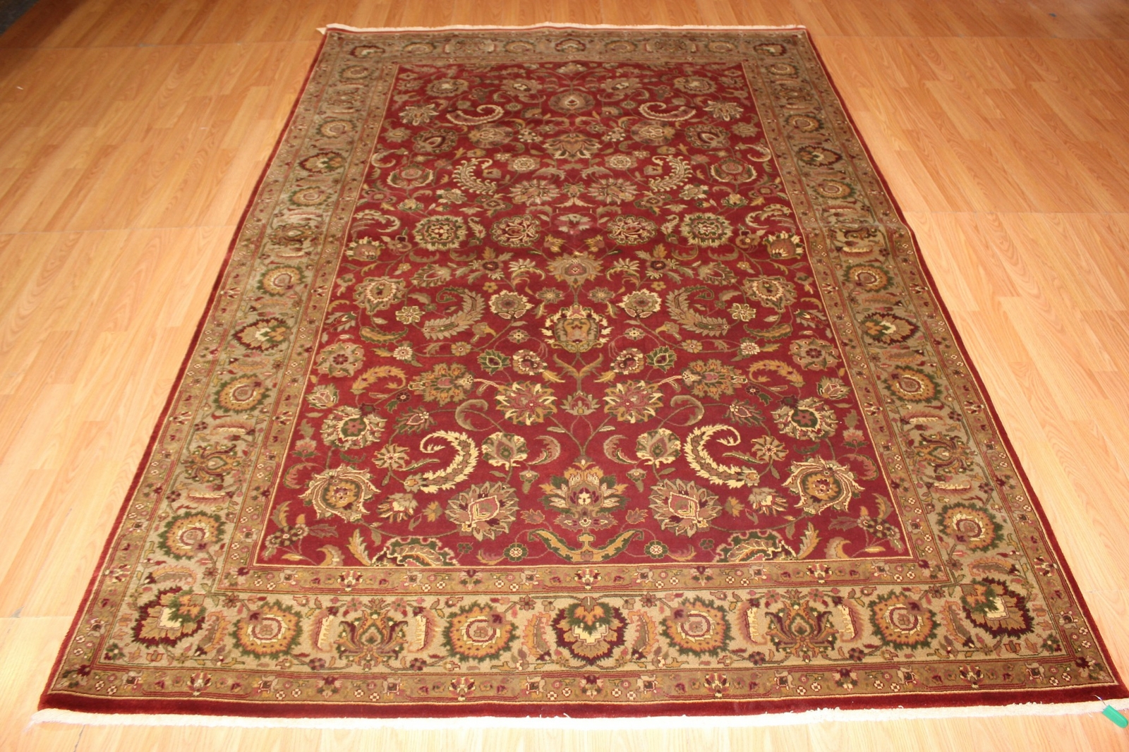 Genuine 5’11” x 8’9″ Fine Tabris Kas-han Area Rug Carpet