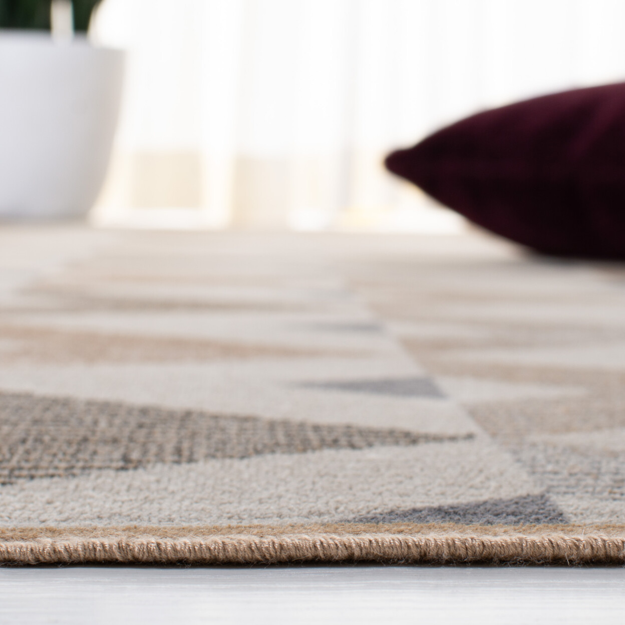 SAFAVIEH Atlas Collection ATL980B Beige/Grey Rug