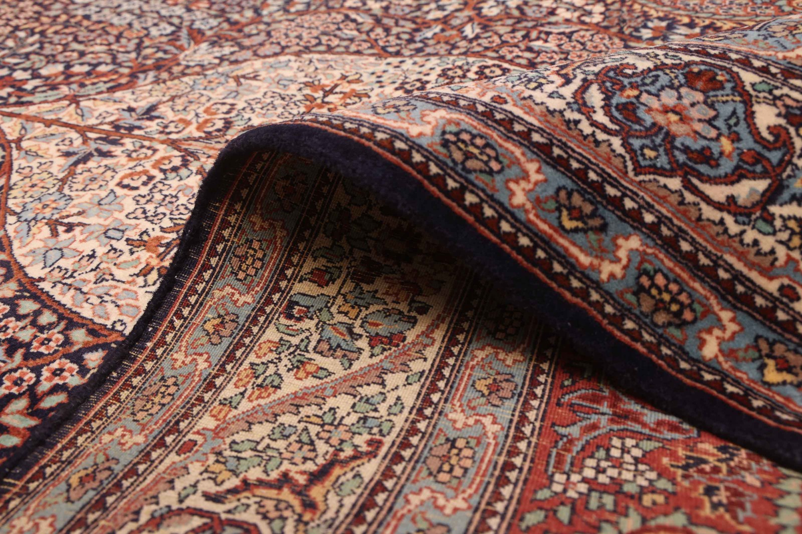 Vintage 4’7″ x 7’4″ Traditional Hand Knotted Vegetable Dye Wool Area Rug