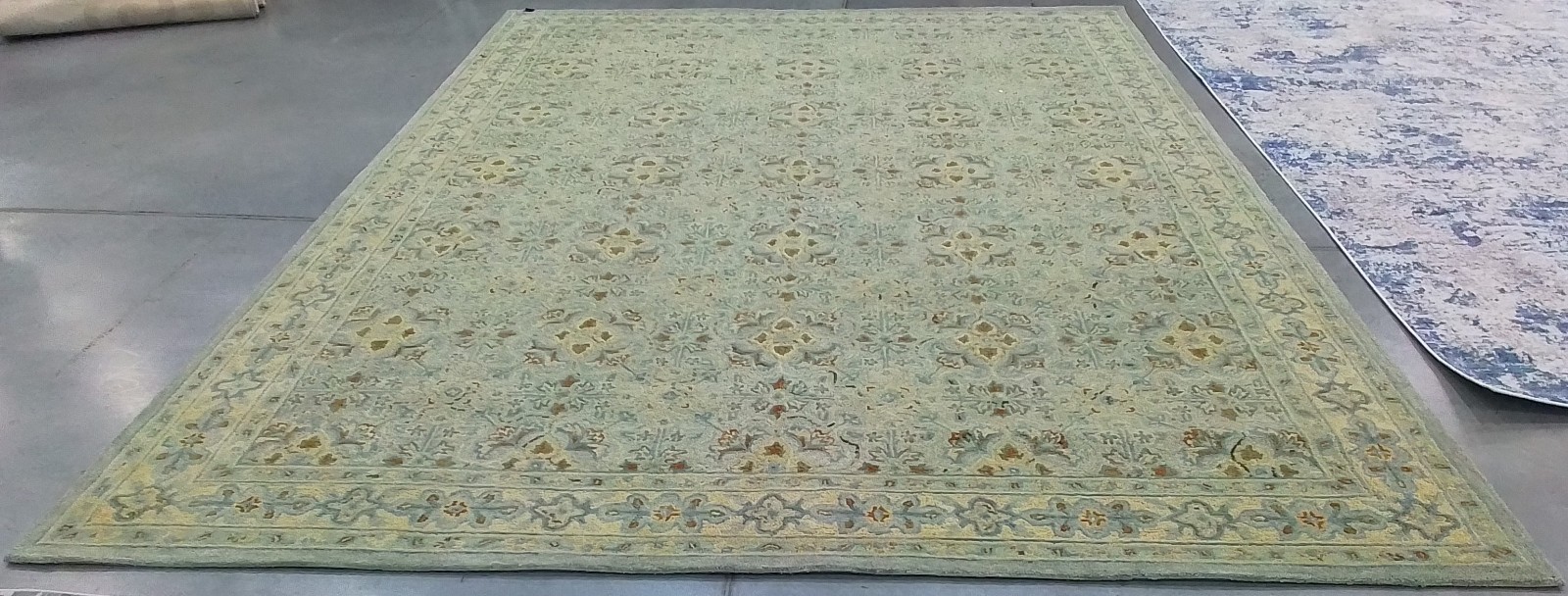 GREEN / IVORY 10′-0″ x 14′-0″ Back Stain Rug, Reduced Price 1172777535 HG227X-10