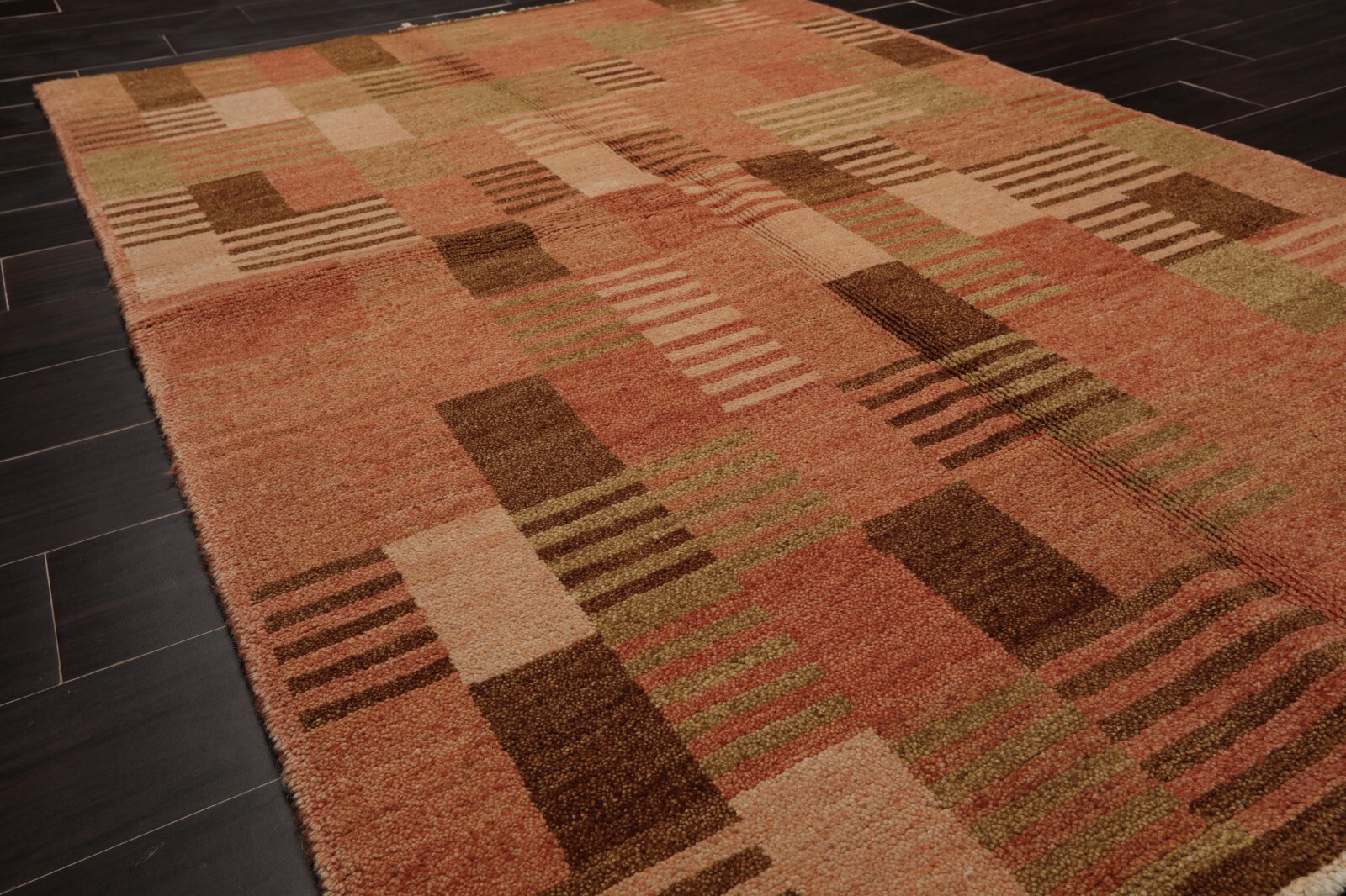 Michaelian & Kohlberg Hand Knotted 100% Wool Tibetan Area Rug Rose 4’1″ x 6’2″