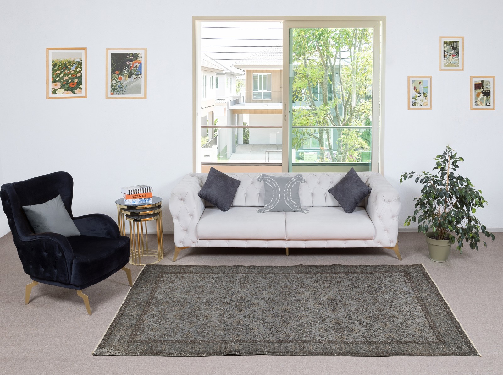5.5×9.5 Ft Gray Handmade Turkish Rug. Vintage Carpet for Modern Interiors