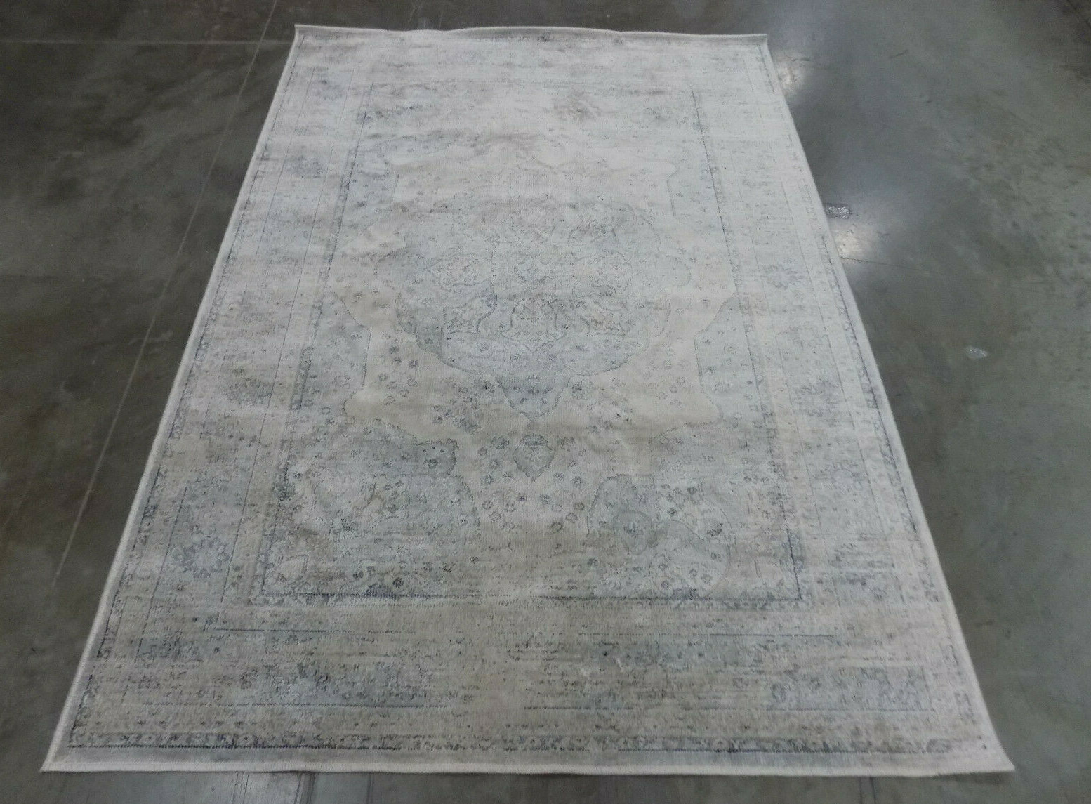 LIGHT BLUE / CREAM 4′ X 5′-7″ Stained Rug,Reduced Price 1172560108 VTG158-7440-4