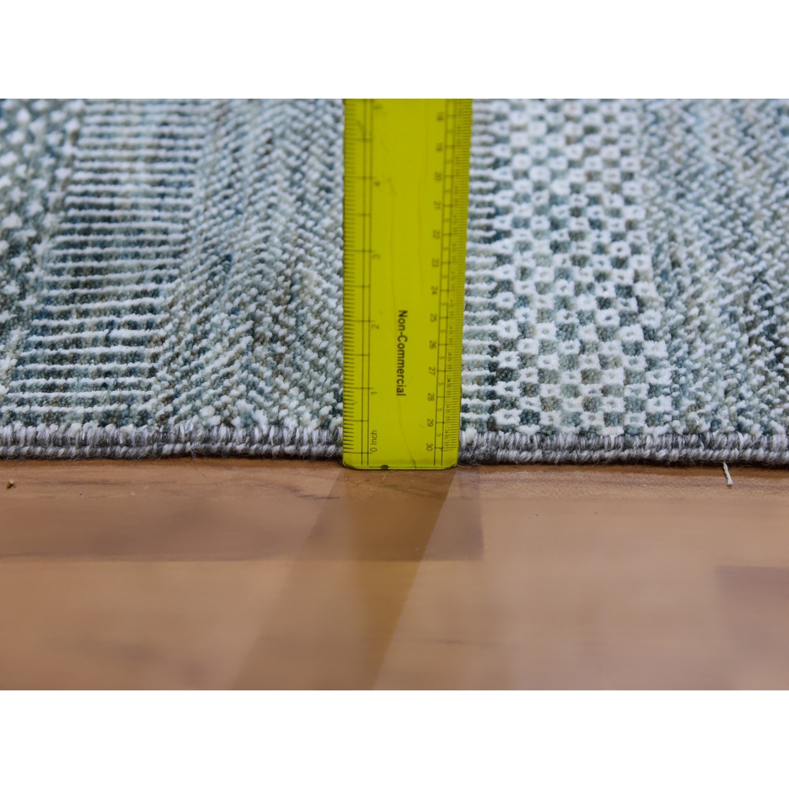 3’x5’2″ Queen Blue Wool and Silk Hand Knotted Grass Design Soft Pile Rug R79643