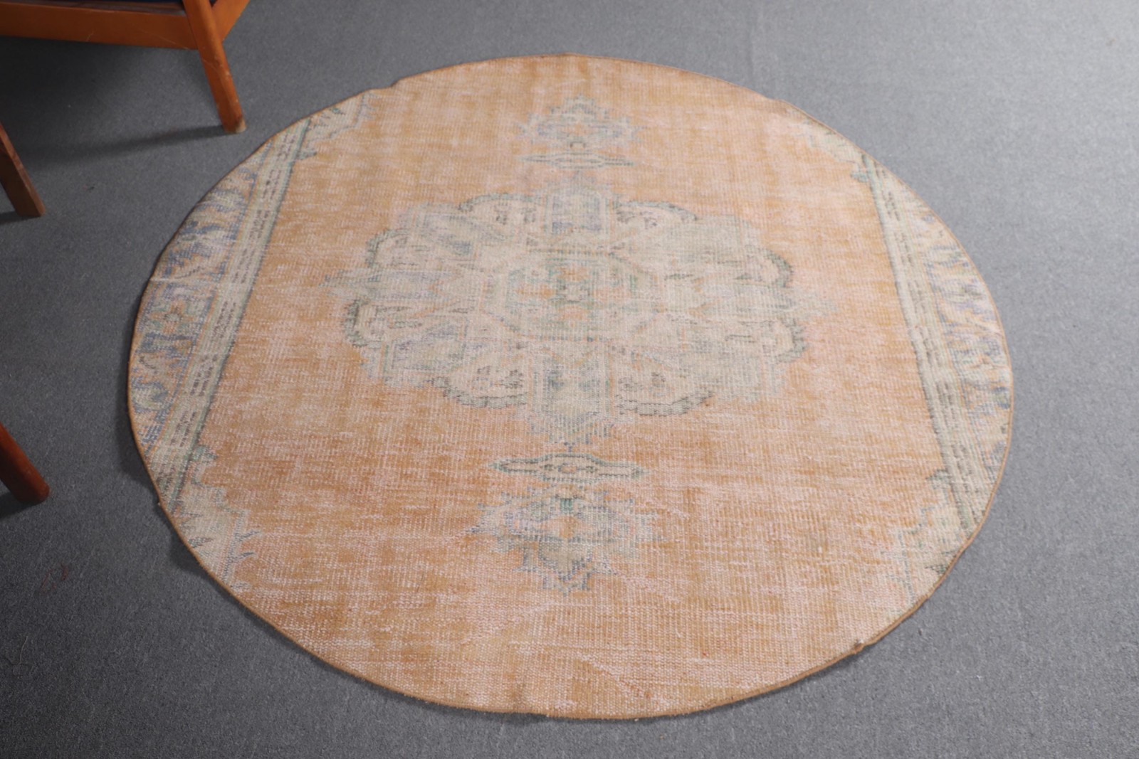 5,4×5,4 ft Turkish Rug, Round Vintage Rug, Brown Check Rug