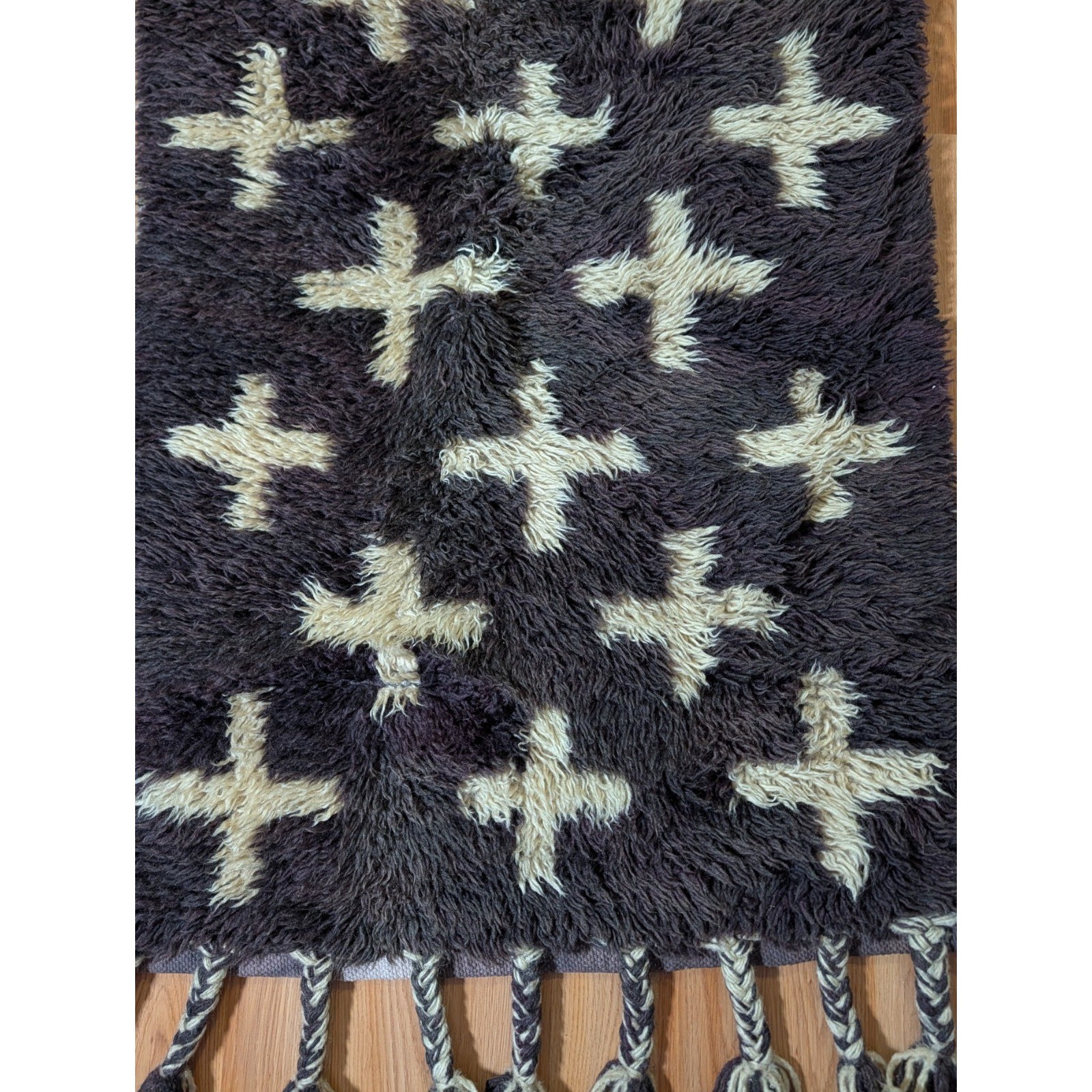 100% Wool Shag Runner Rug 31×110 Brown Cream Cross Boho Tassels