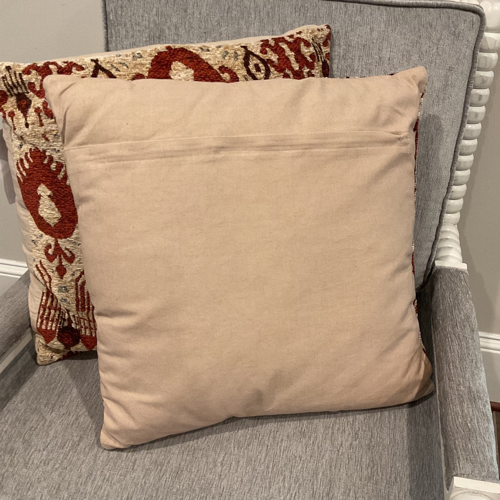 Handmade 20″ x 20″ Chenille Throw Pillow Set