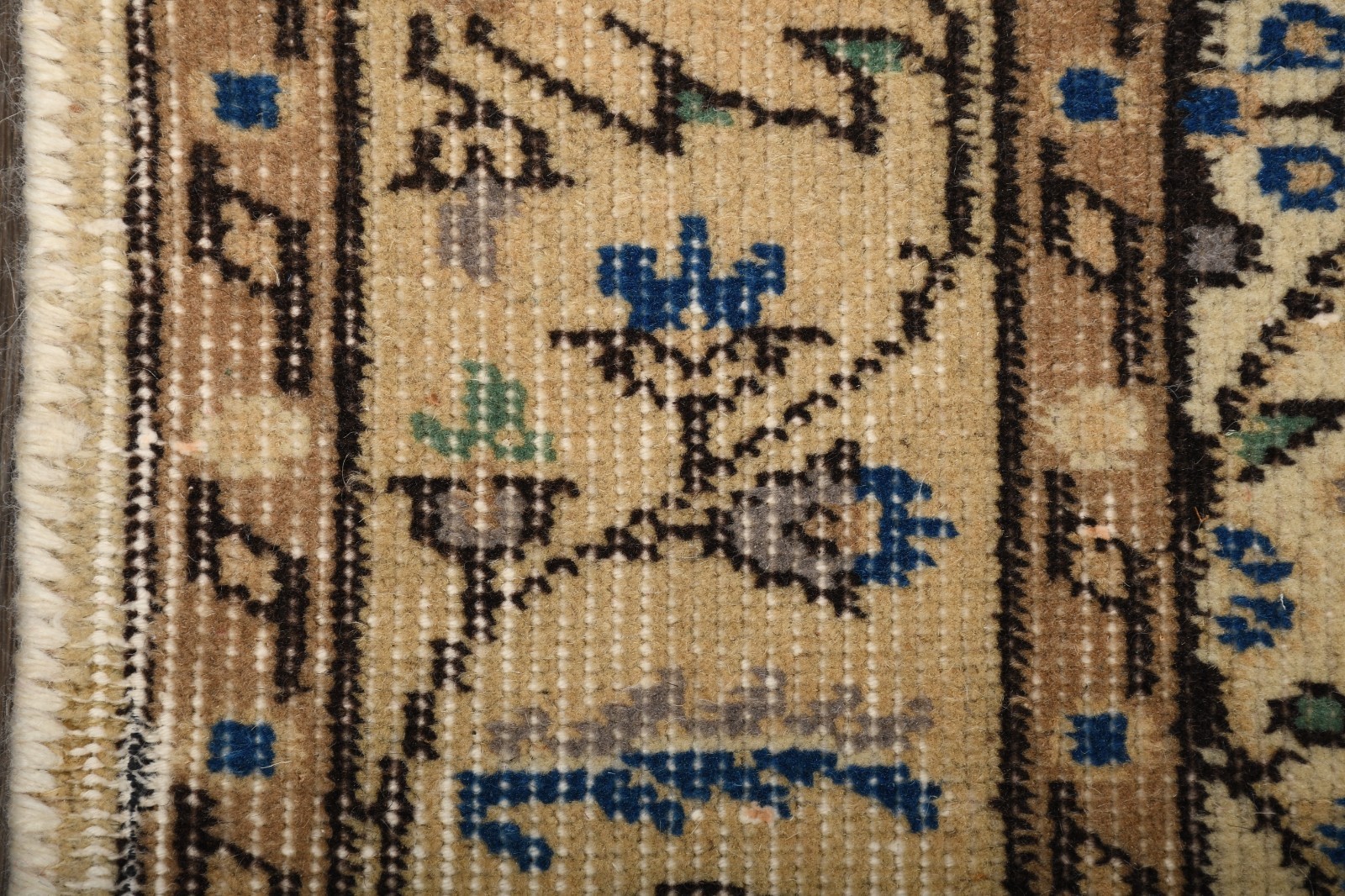 4×7 Vintage Turkish Beige Wool Rug, Handmade Isparta Area Rug Traditional