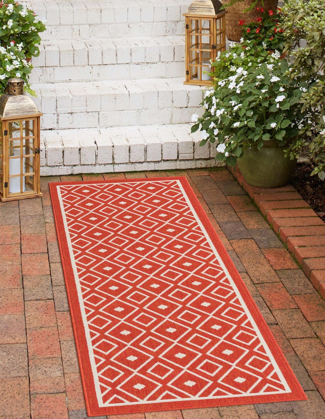 Outdoor Trellis Collection Area Rug – Kafes (2′ x 6′ 1″ Runner, Rust Red/ Ivory)