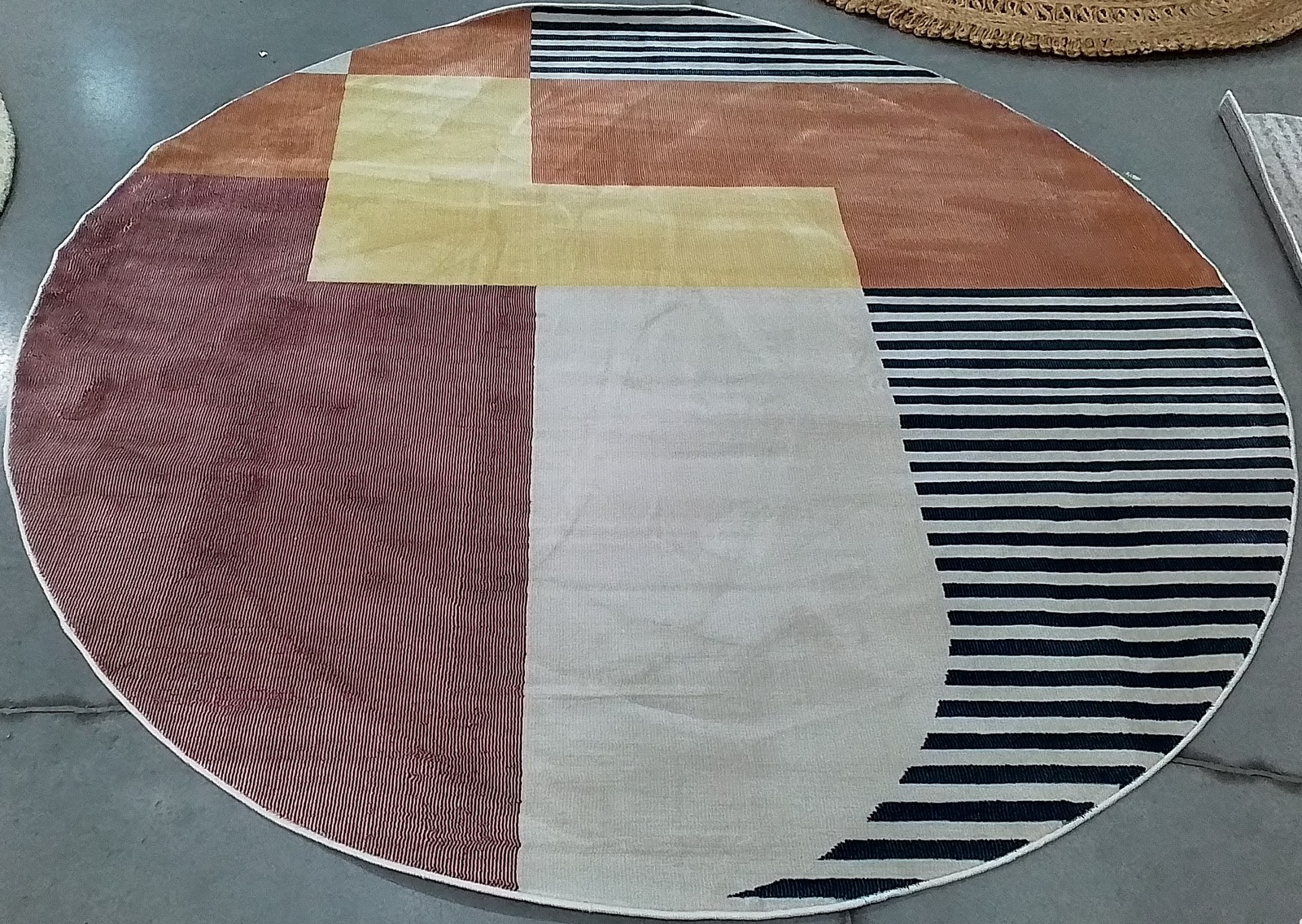 RUST / YELLOW 6′-7″ x 6′-7″ Flaw in Rug, Reduced Price 1172802882 ORW368P-7R